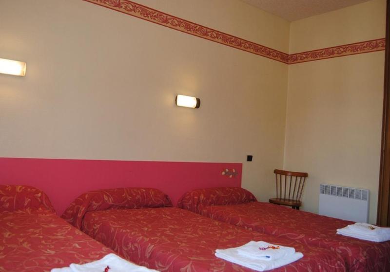 Hotel A La Croix De Malte Lourdes Buitenkant foto