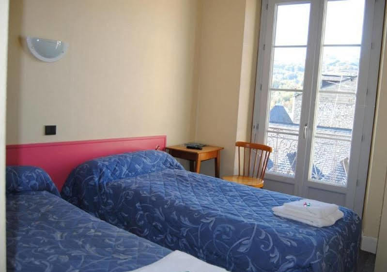 Hotel A La Croix De Malte Lourdes Buitenkant foto
